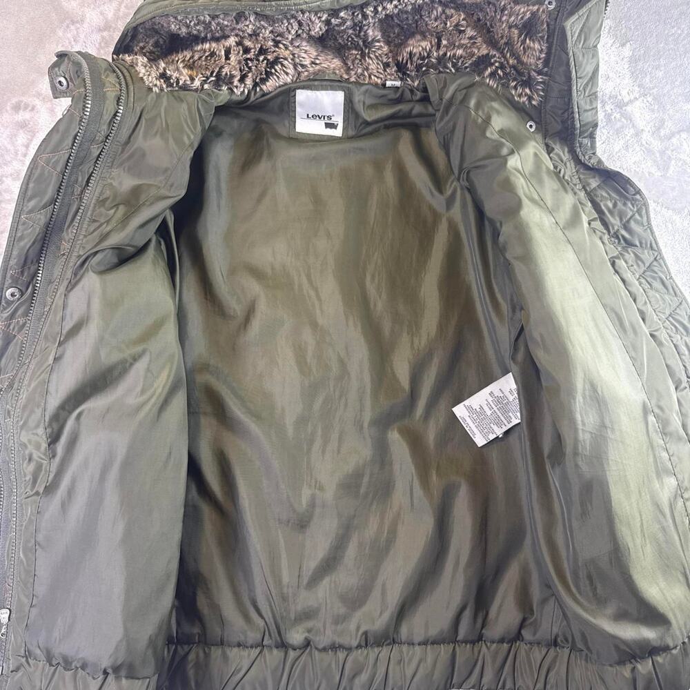 Levi’s Olive Quilted Jacket Faux Fur Hood Military Style Coat Women’s Medium - Picture 3 of 7